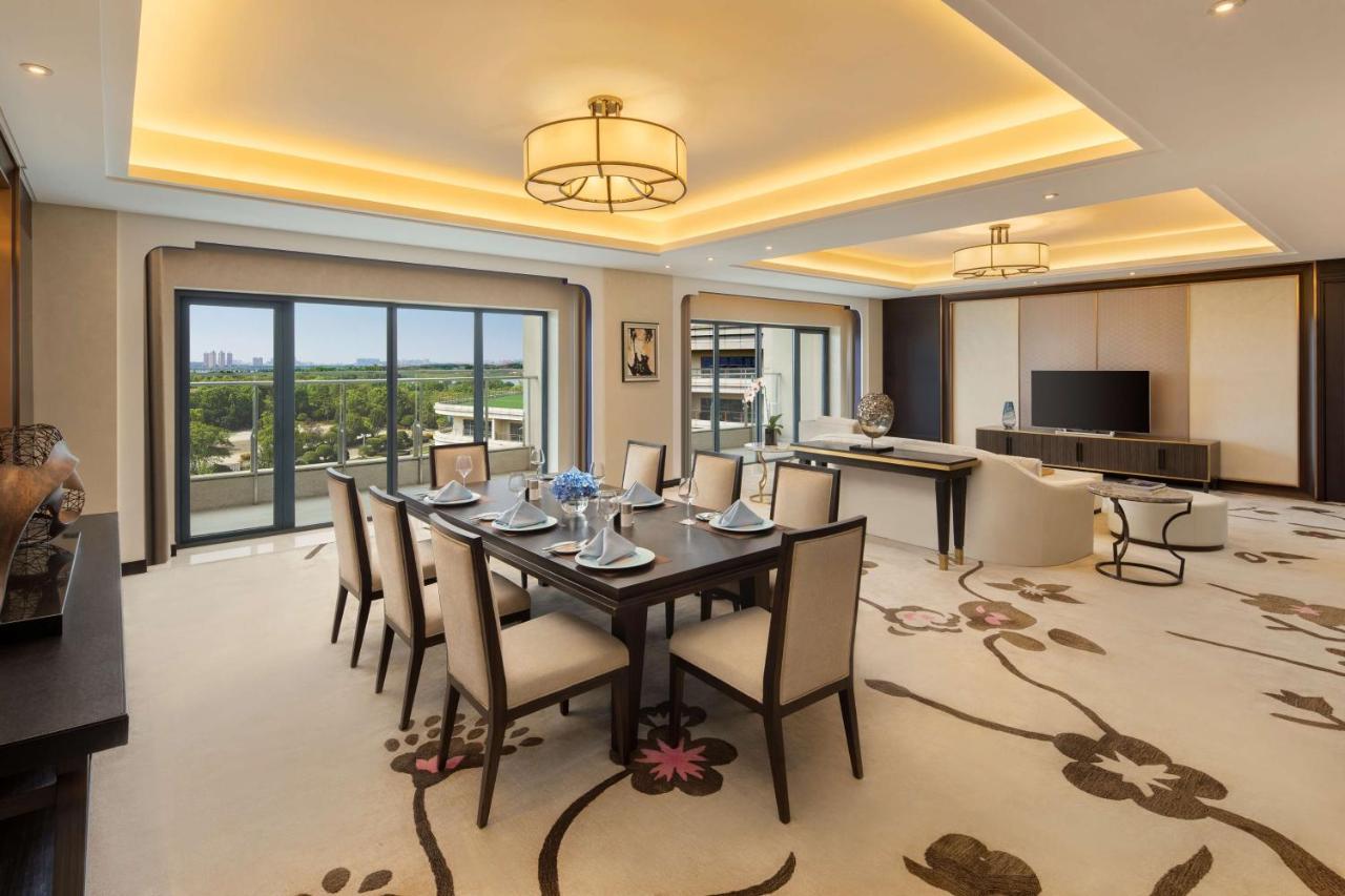 Radisson Blu Hotel Wuhan Etd Zone Exterior foto