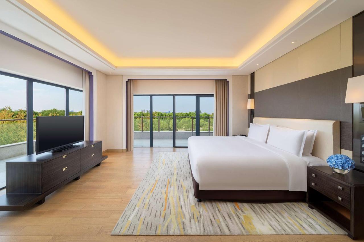 Radisson Blu Hotel Wuhan Etd Zone Exterior foto